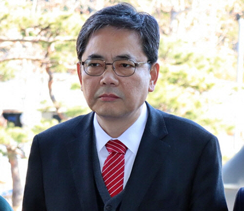 지난 10월초 국민의힘 탈당에 이어 의원직 사퇴를 선언한 곽상도 무소속 의원.곽상도 의원 페이스북 사진 갈무리